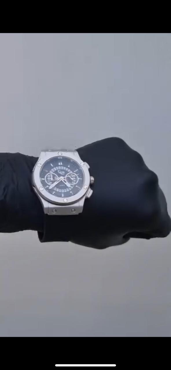 HUBLOT WITH PREMIUM STRAPS.